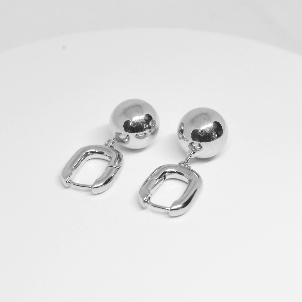 ARETES PAULETTE PLATEADOS