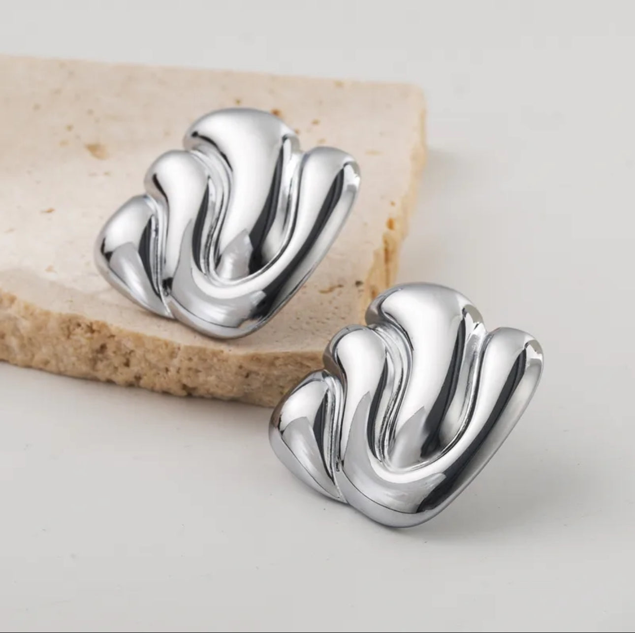 ARETES AITANA