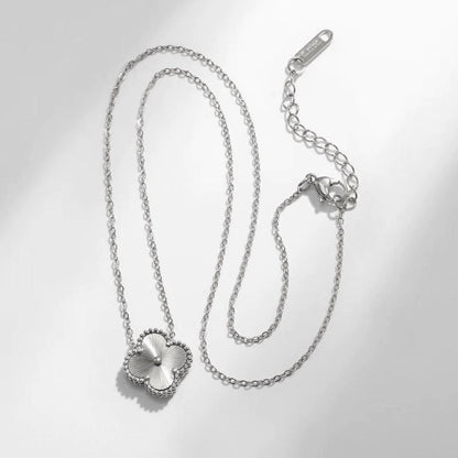 COLLAR TRÉBOL VAN
