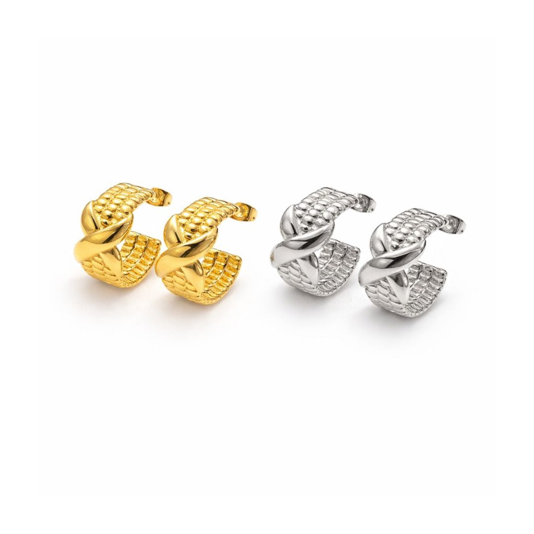 ARETES XOXO