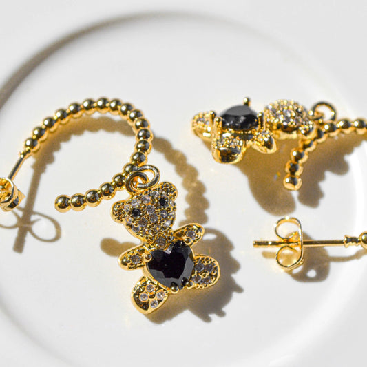 HUGGIES OSO CORAZON NEGRO