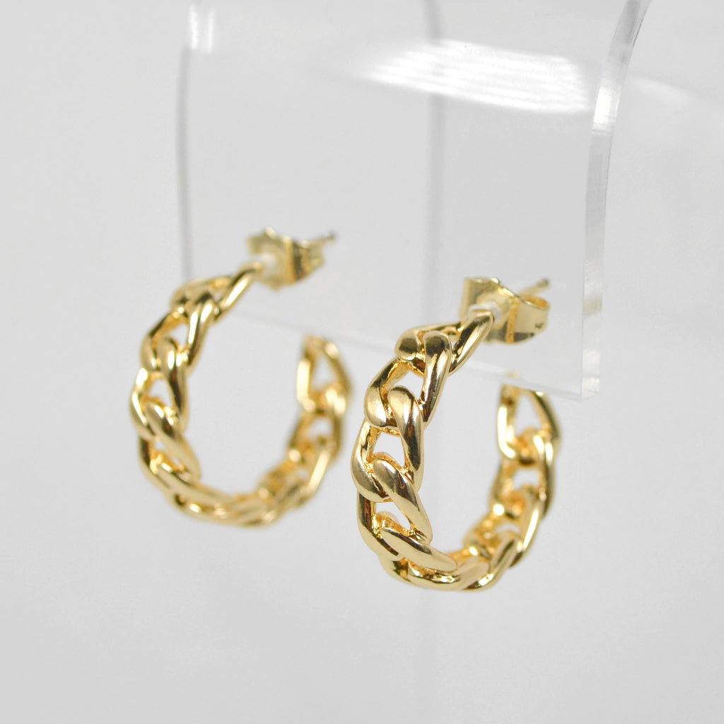 ARRACADAS CARMÍN DORADAS