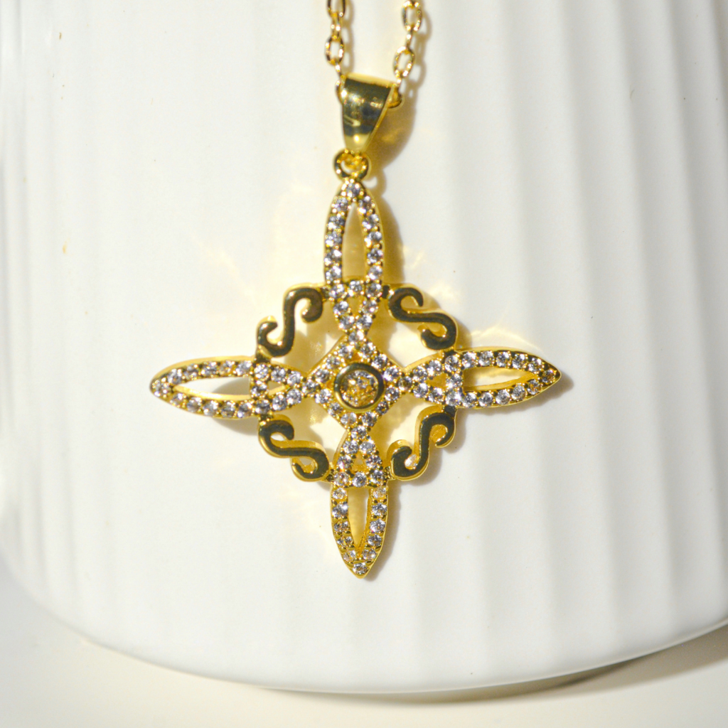 COLLAR NUDO DE BRUJA