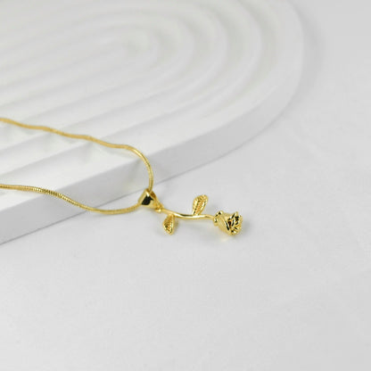 COLLAR ROSA DORADO