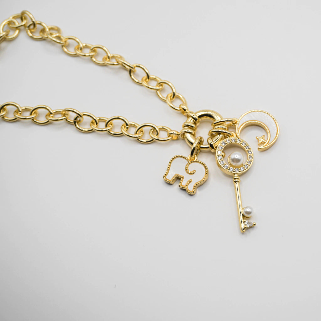 COLLAR LLAVE CON CHARMS
