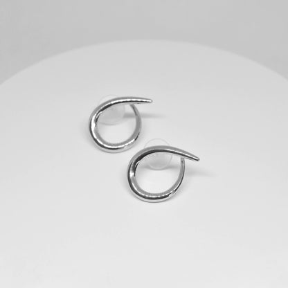 ARETES SIX